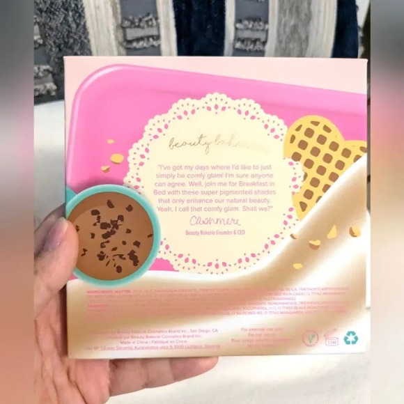 NIB Breakfast in Bed Eyeshadow Palette - Picture 3 of 4